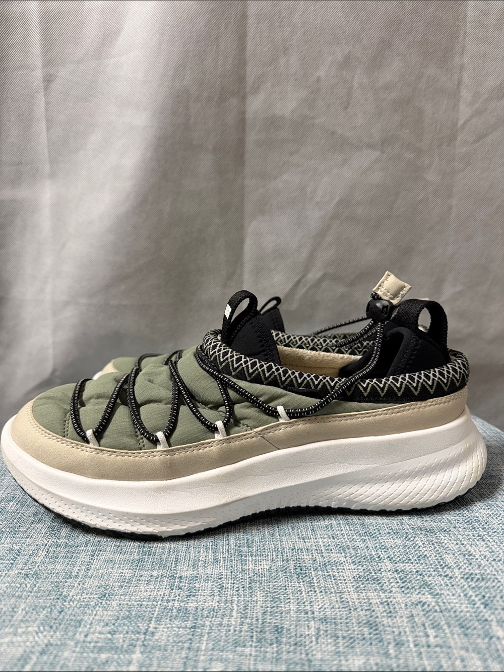 UGG Men’s CA78 Tasman Sneakers - Picture 2 of 3